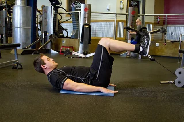 Abdominal Reverso no Cabo