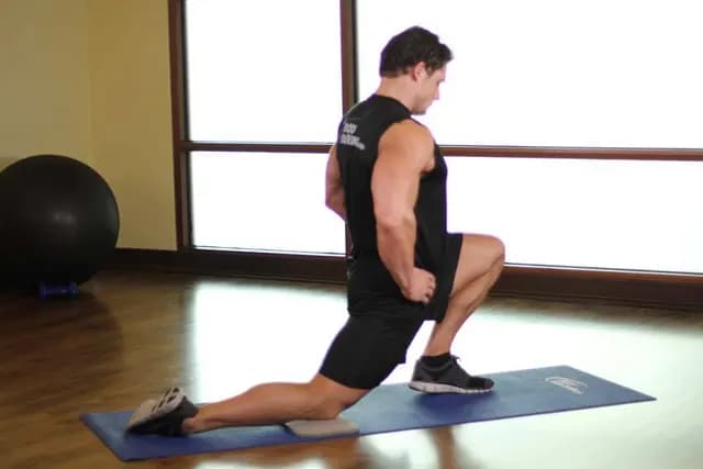 Alongamento de Flexor de Quadril Ajoelhado