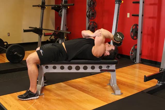 Tríceps Testa Unilateral com Halter - Pegada Pronada
