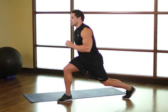 Afundo Alternado com Salto