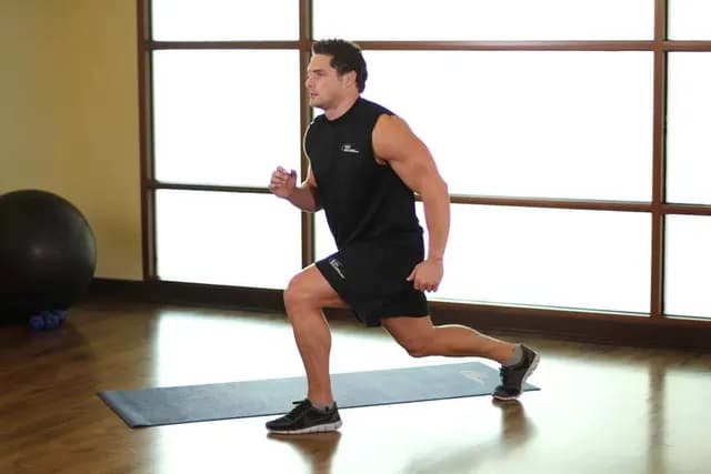 Afundo Alternado com Salto