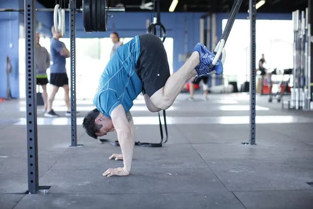 Abdominal Reverso no TRX