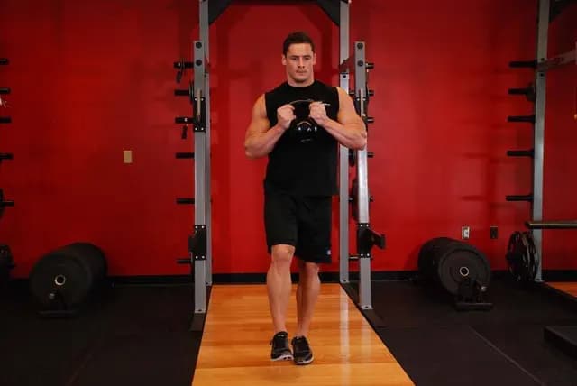Agachamento Pistol com Kettlebell