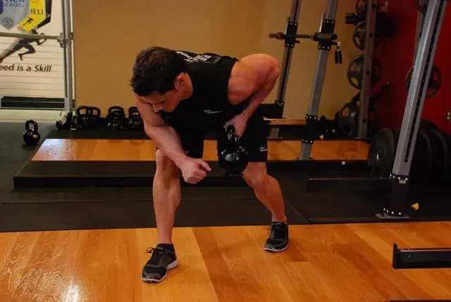 Remada Unilateral com Kettlebell
